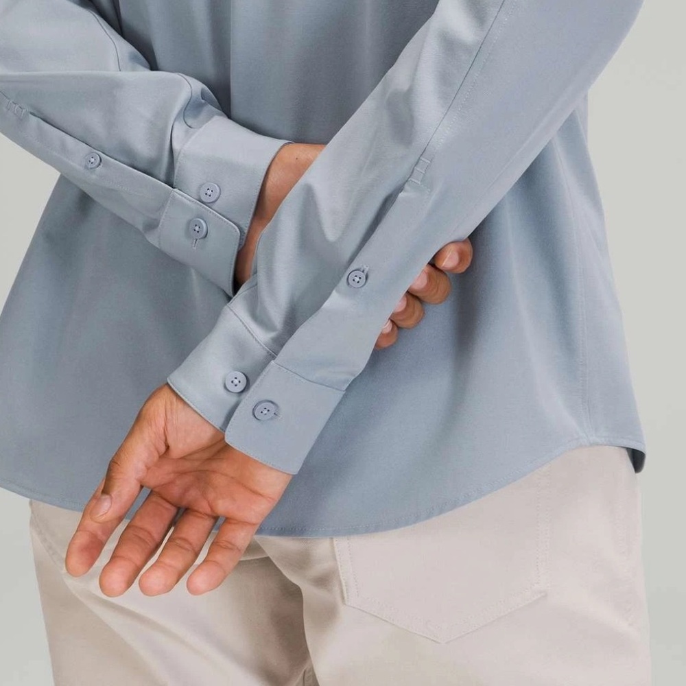 Lululemon New Venture Long Sleeve Shirt Small Chambray Blue Athleisure - Picture 6 of 7